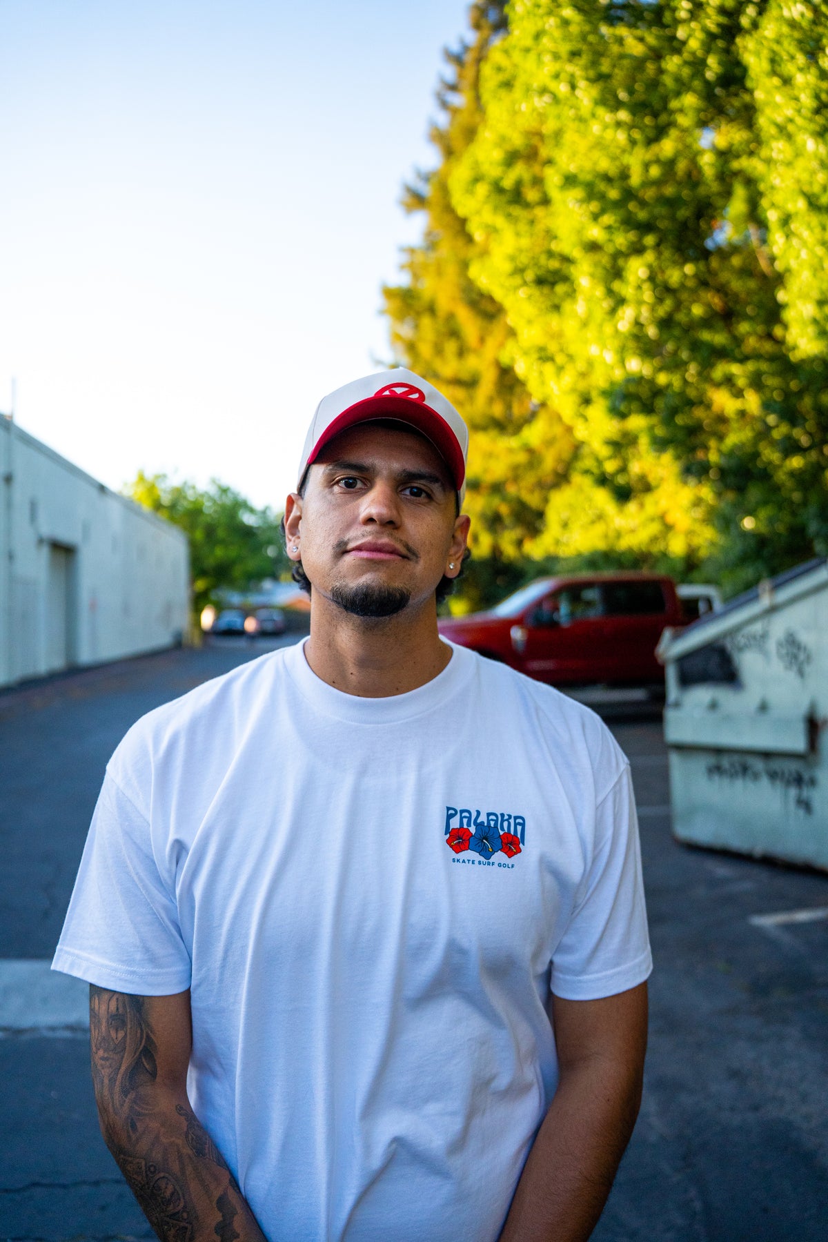 HIBISCUS TEE - WHITE